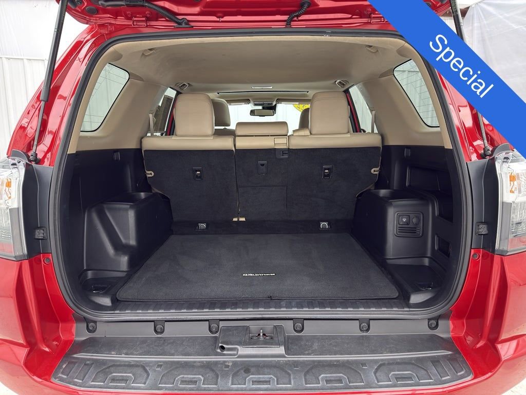 Used 2022 Toyota 4Runner SR5 Premium w/ Moonroof Package image 28