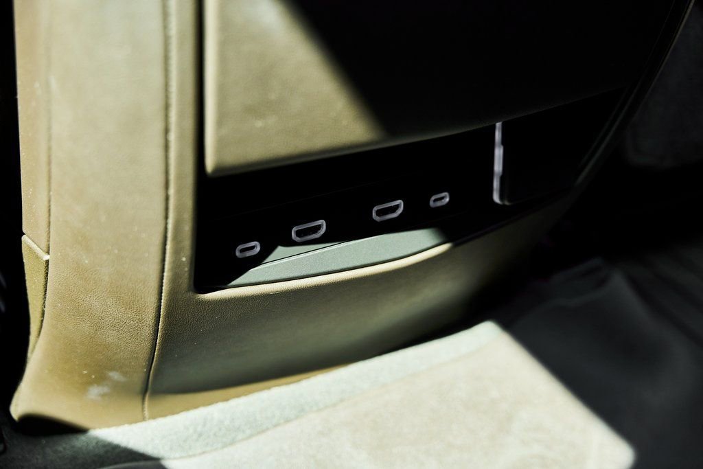 Used 2023 Cadillac Escalade ESV Sport w/ LPO, ONYX Package image 52