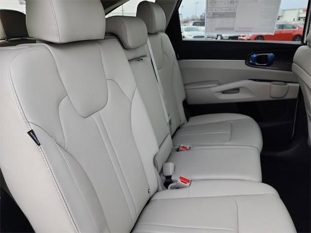 New 2026 Kia Sorento S image 18