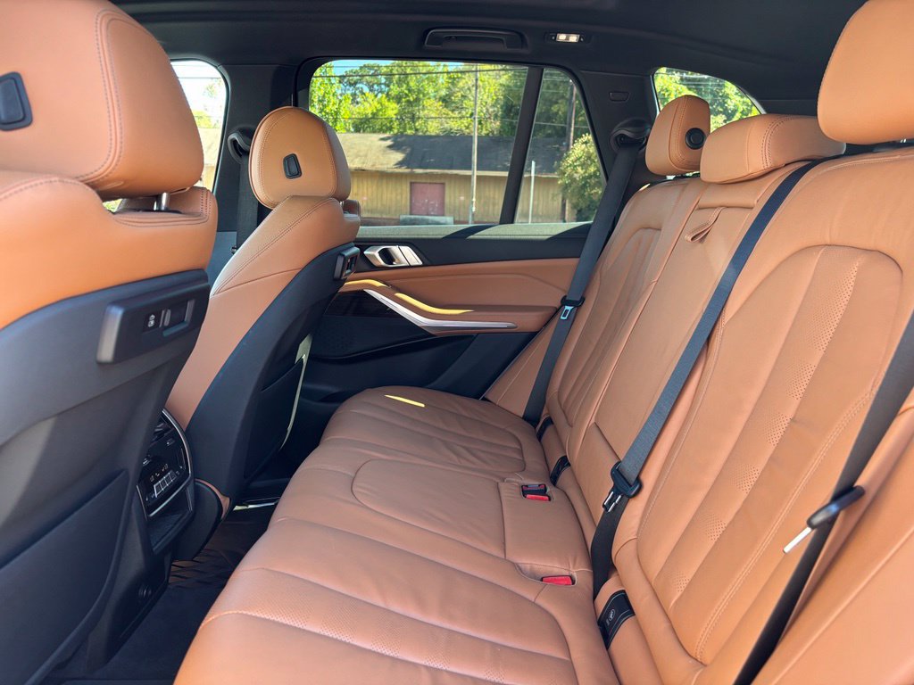 Used 2019 BMW X5 xDrive40i w/ Premium Package 2 AWD/4WD image 23