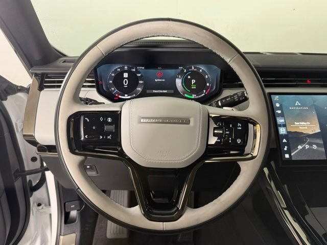 Used 2025 Land Rover Range Rover Sport Dynamic SE AWD/4WD image 16