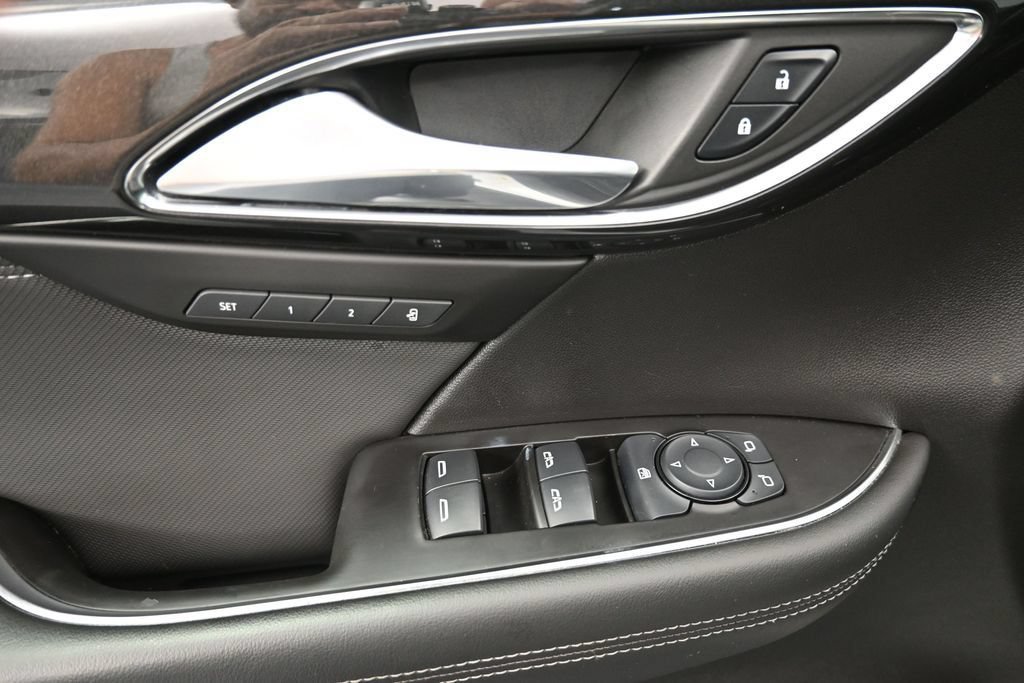 Used 2024 Buick Envision Preferred AWD/4WD image 24
