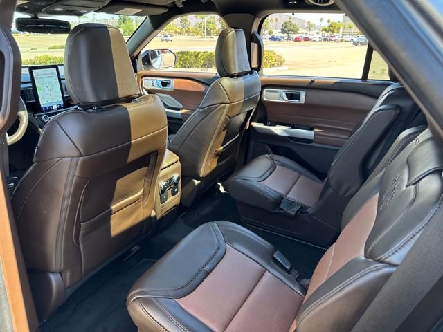 Used 2022 Ford Explorer King Ranch w/ Premium Technology Package image 21
