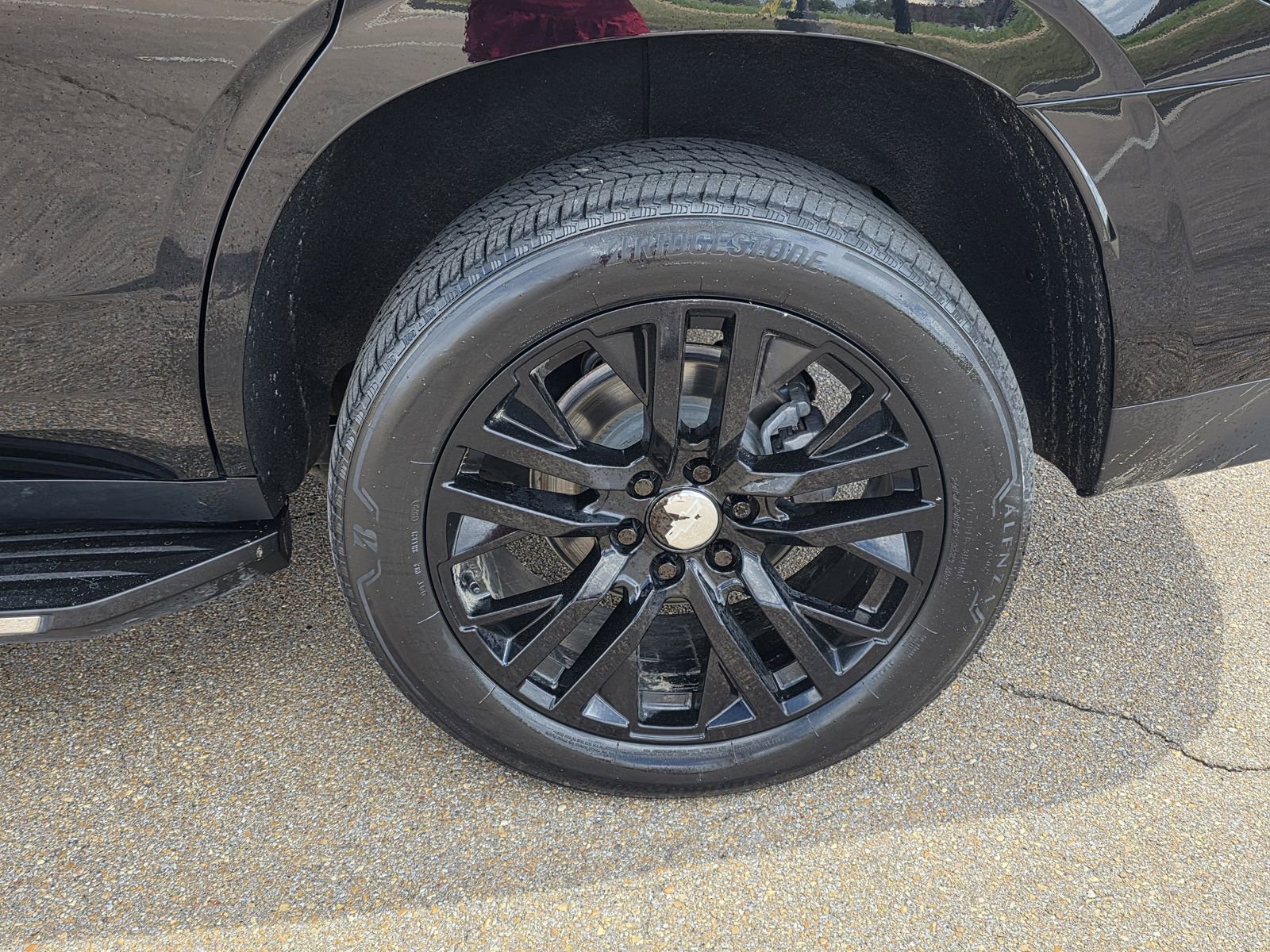 Used 2023 Chevrolet Tahoe LT w/ Luxury Package image 30