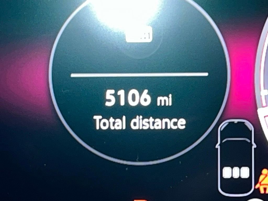 Certified 2025 Volkswagen Tiguan SE image 23