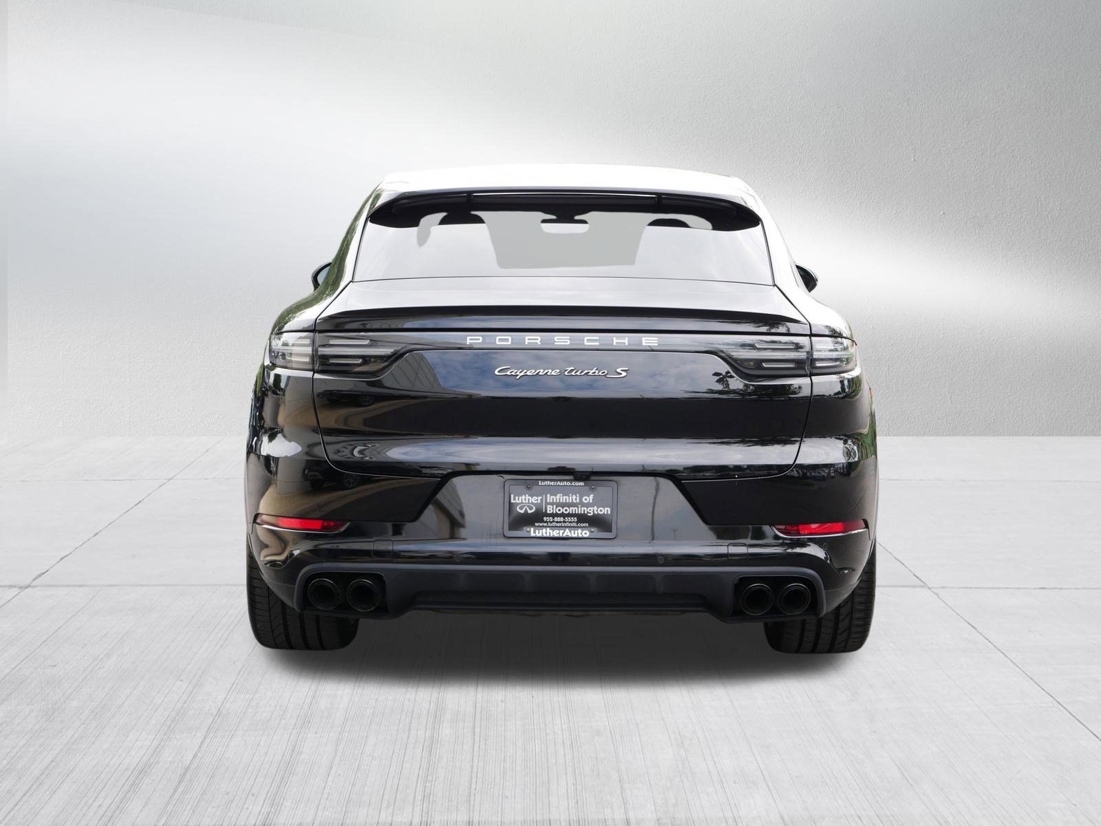 Used 2020 Porsche Cayenne Turbo S image 6