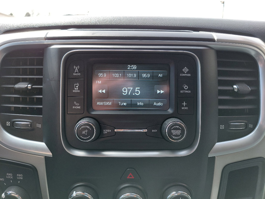 Used 2016 RAM 2500 SLT AWD/4WD image 17