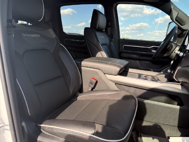 New 2026 RAM 1500 Laramie AWD/4WD image 37