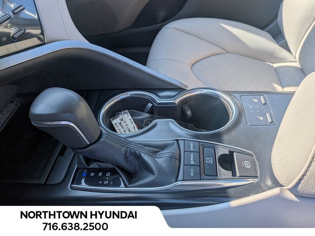 Used 2019 Toyota Camry XSE FWD image 14