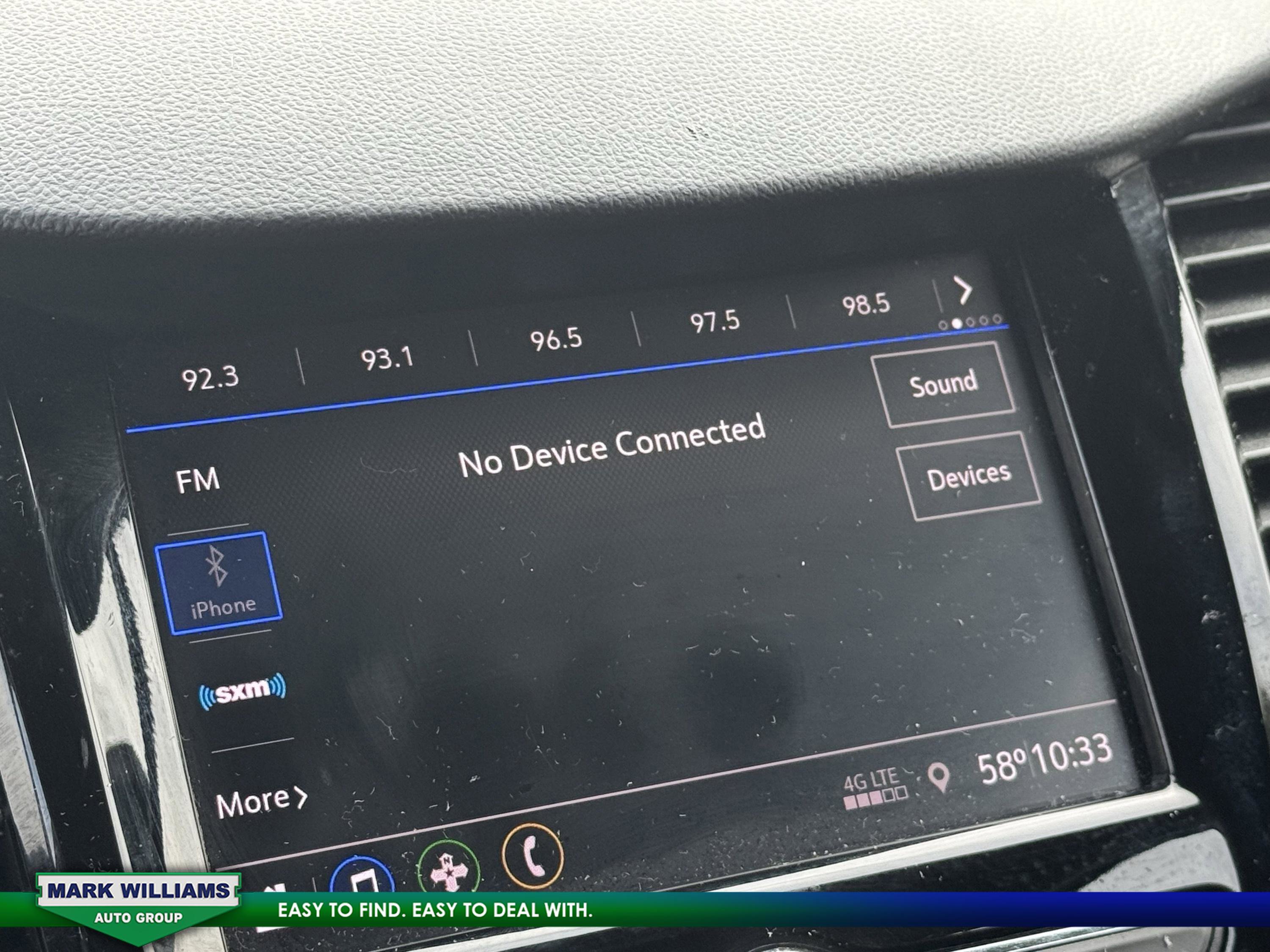 Used 2022 Chevrolet Trax LT w/ Midnight Edition image 14