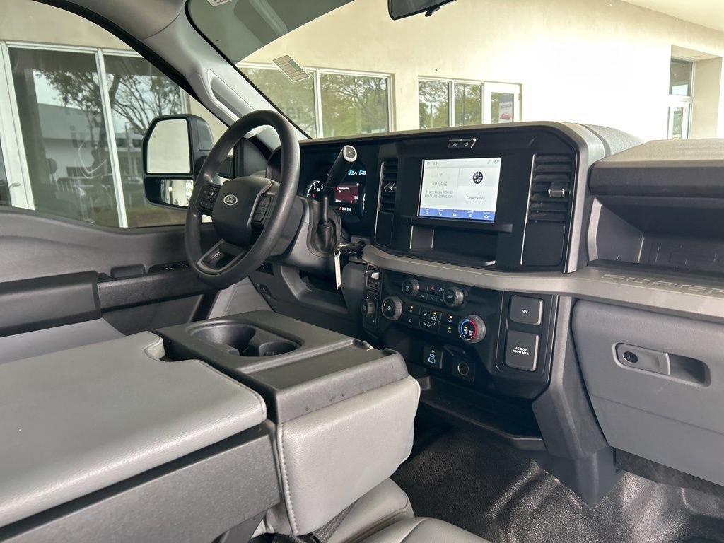 Used 2025 Ford F350 XL w/ XL Driver Assist Package AWD/4WD image 25