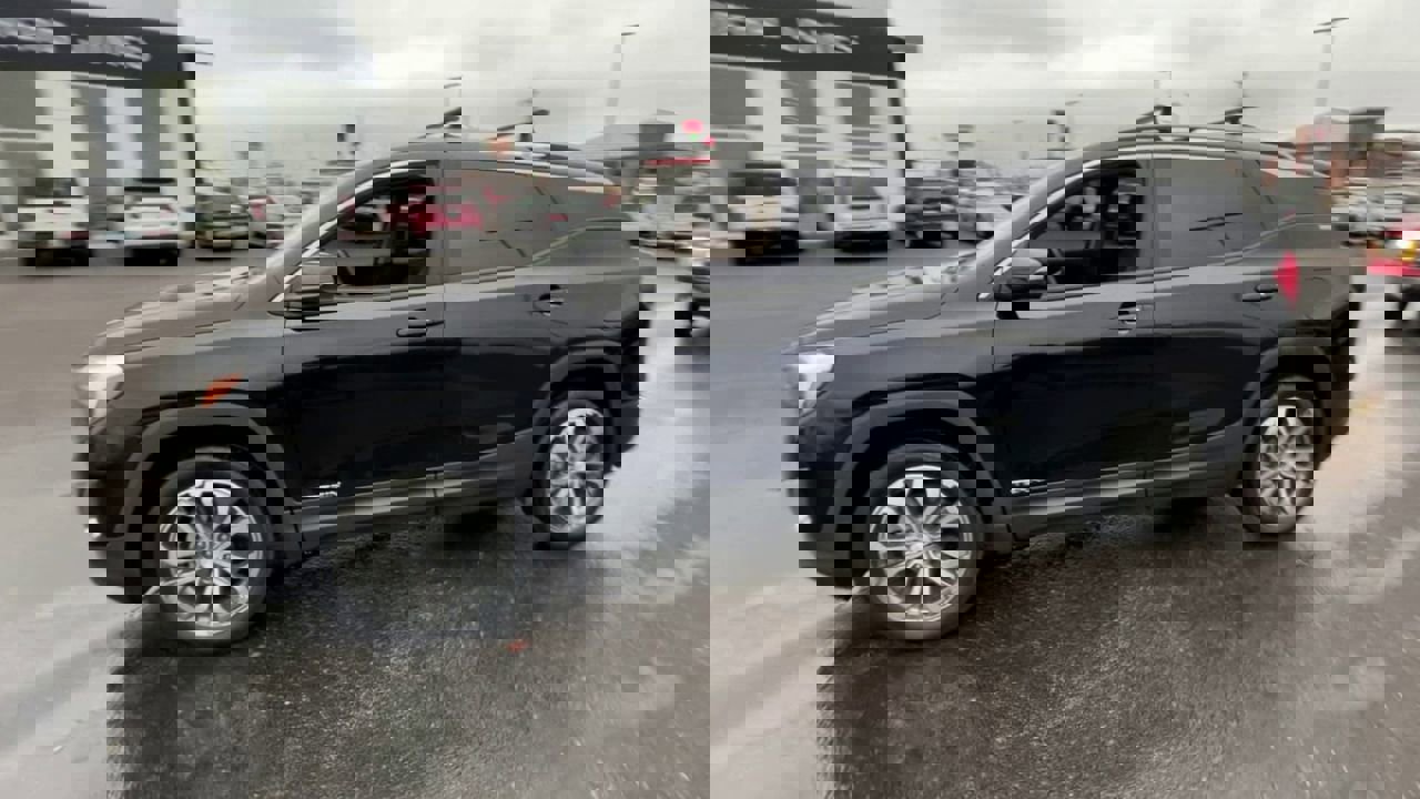 Used 2020 GMC Terrain SLT w/ Preferred Package image 4