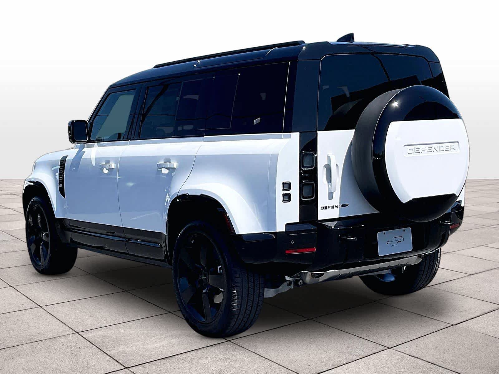 New 2026 Land Rover Defender 110 X-Dynamic SE AWD/4WD image 3