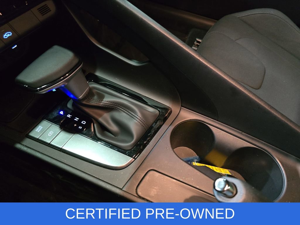 Certified 2025 Hyundai Elantra Sport image 23