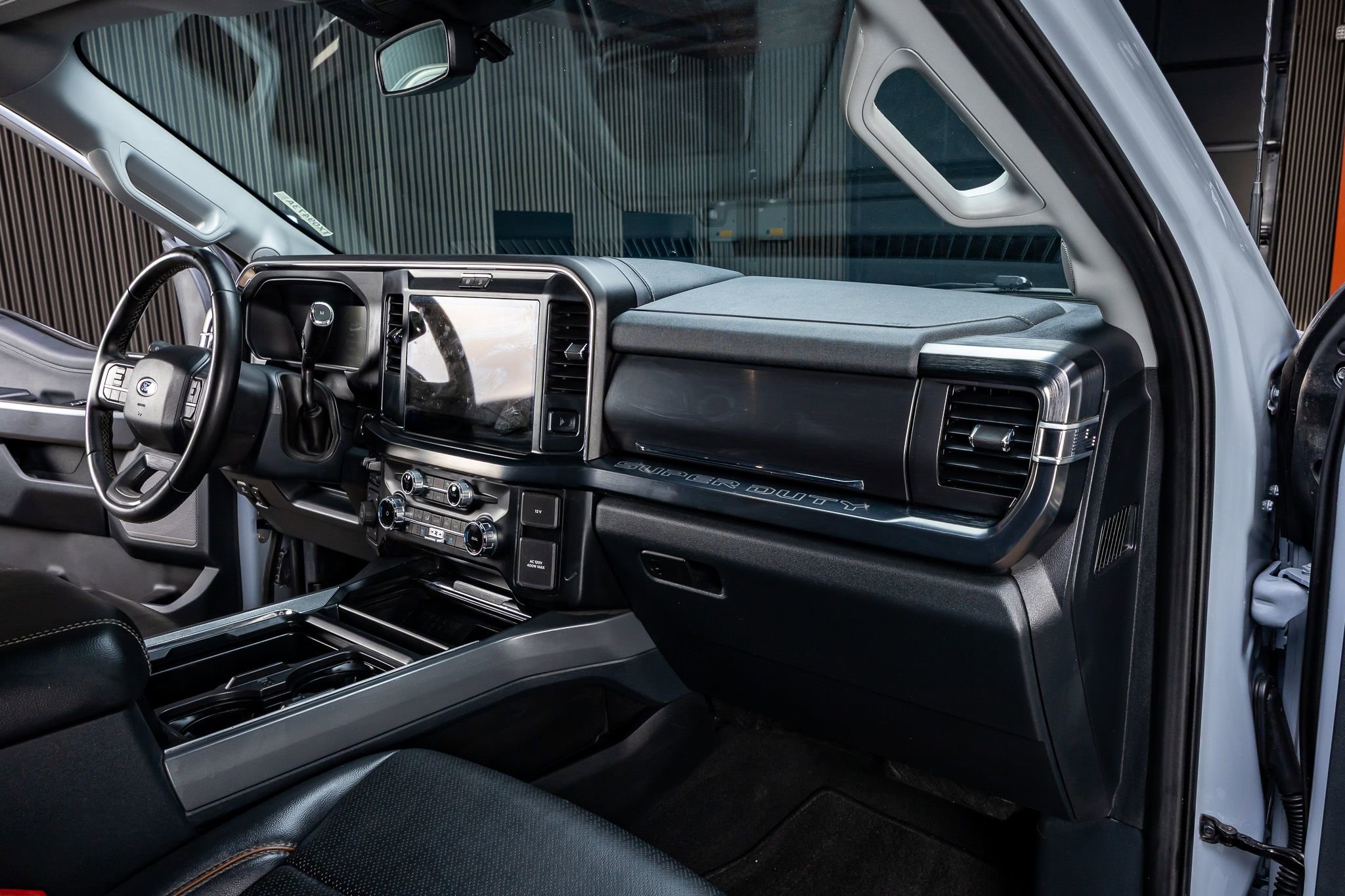 Used 2025 Ford F250 Lariat w/ Chrome Package AWD/4WD image 18