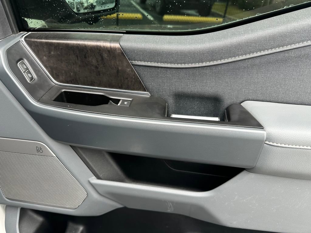 Used 2021 Ford F150 Lariat w/ Equipment Group 502A High image 38