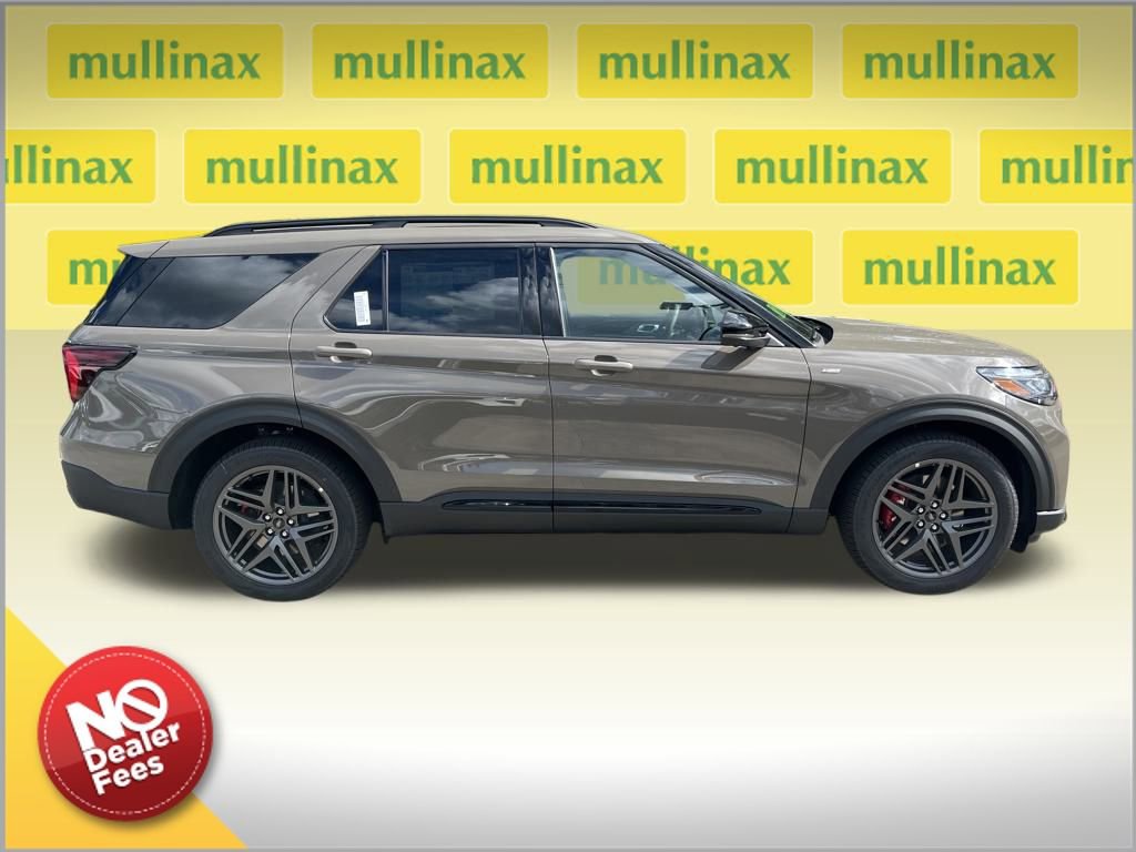 New 2026 Ford Explorer ST-Line w/ ST-Line Street Pack video 2