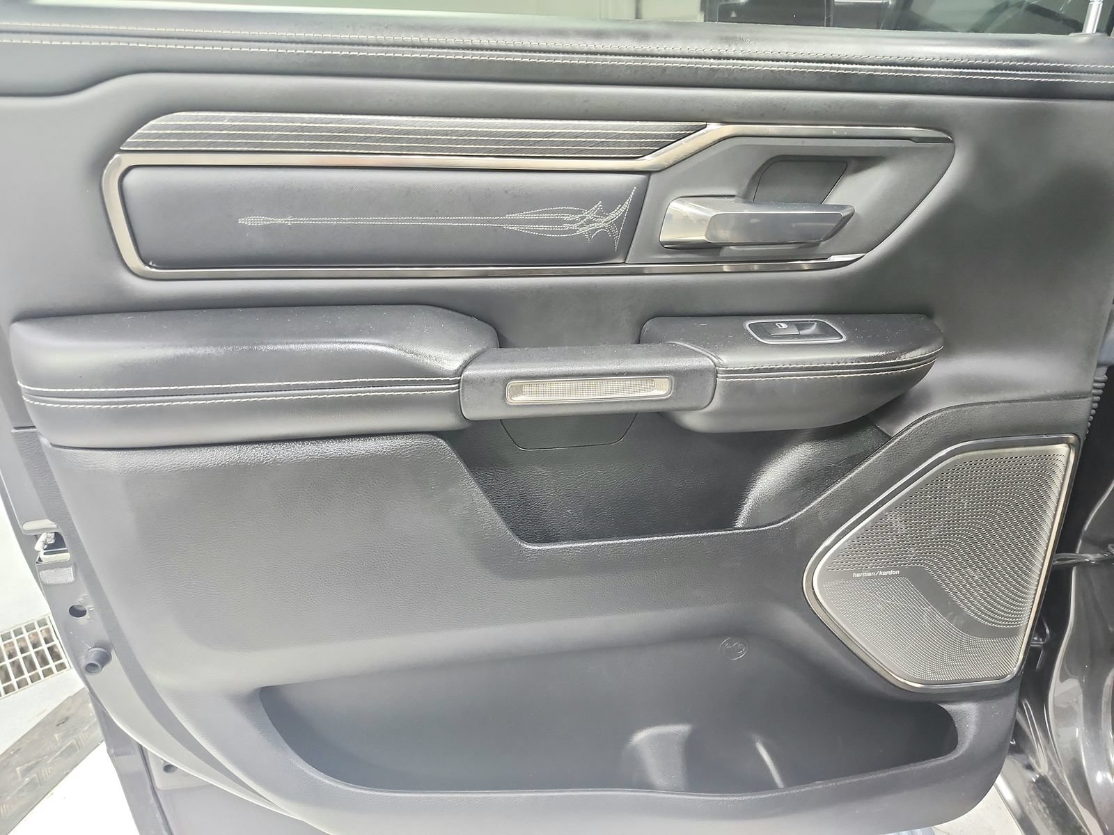Used 2020 RAM 1500 Limited RWD image 43