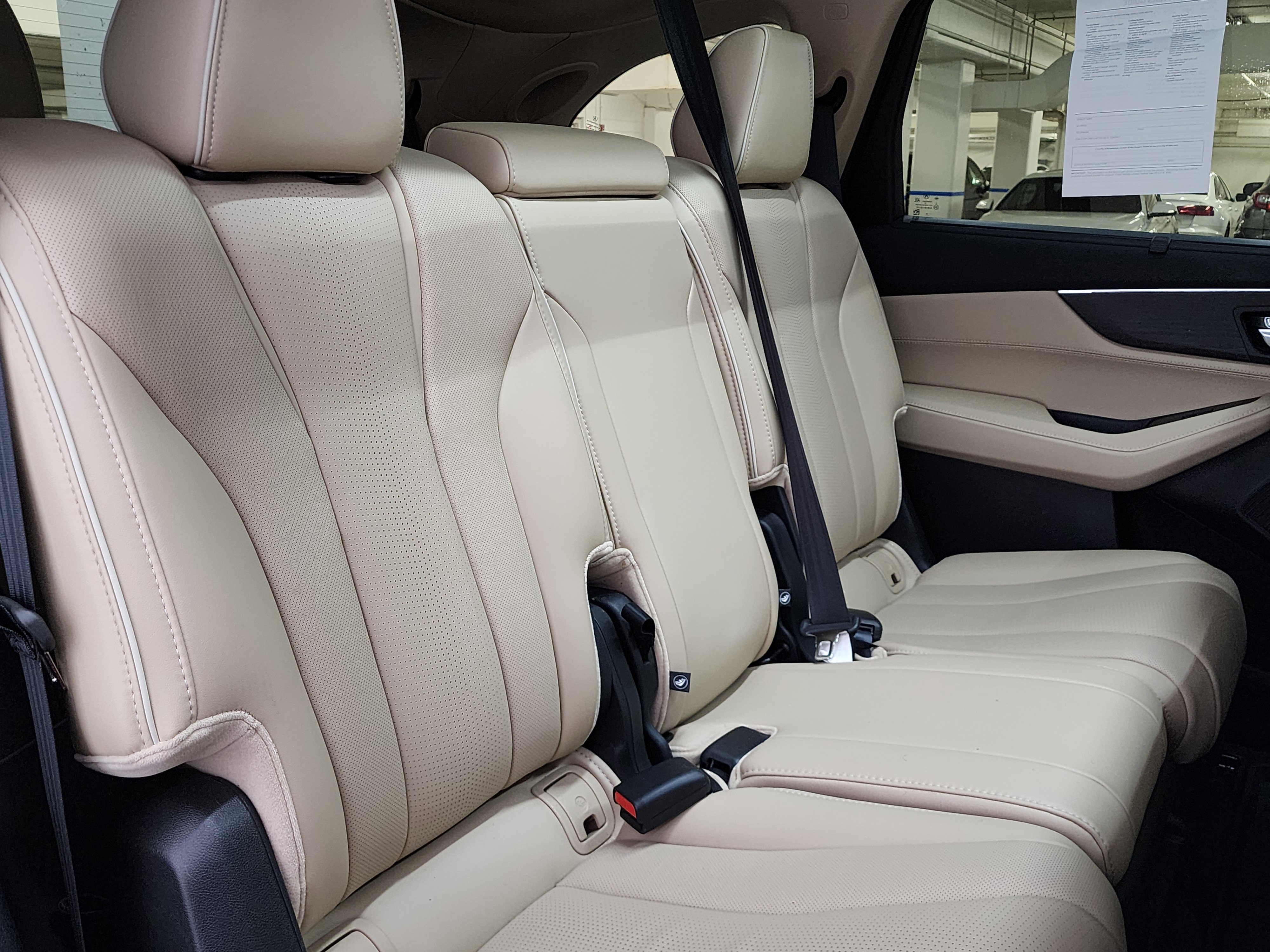 Used 2024 Acura MDX SH-AWD w/ Advance Package image 19