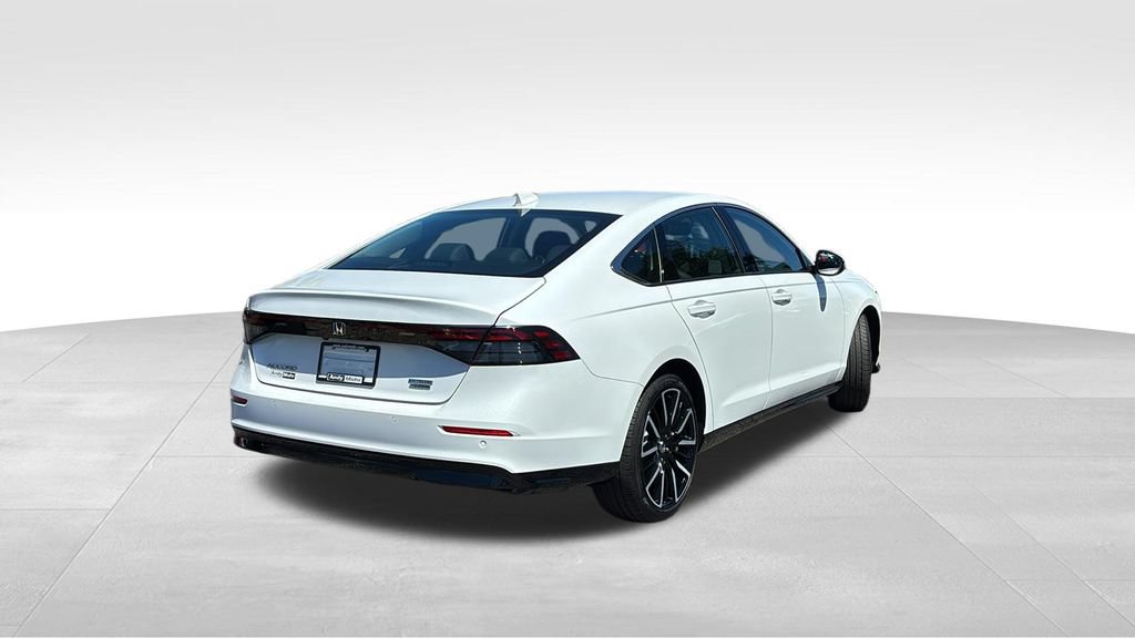 Used 2025 Honda Accord Touring image 7