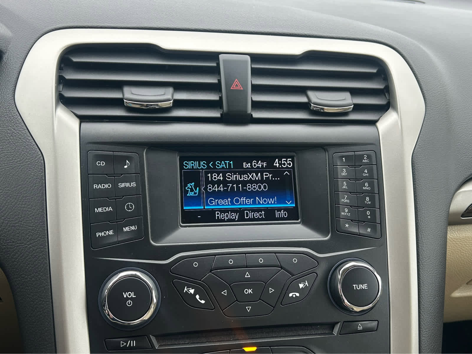 Used 2014 Ford Fusion SE w/ Equipment Group 202A FWD image 22