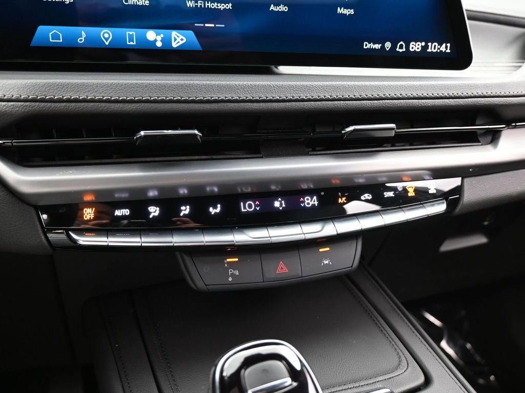 Used 2024 Cadillac XT4 Premium Luxury image 22