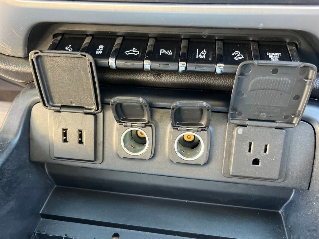 Used 2018 GMC Sierra 2500 SLT w/ Duramax Plus Package image 37