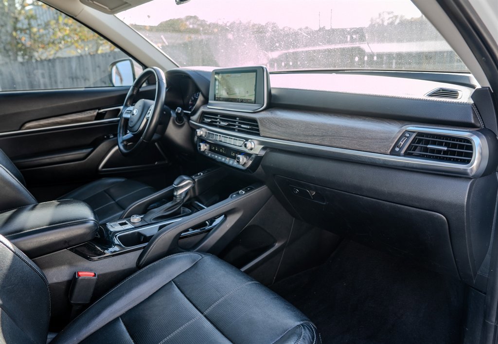 Used 2020 Kia Telluride EX image 33