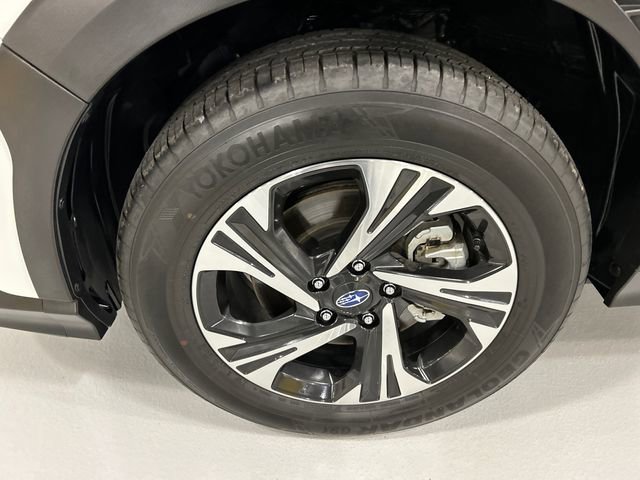 Used 2025 Subaru Crosstrek 2.5i Premium image 8