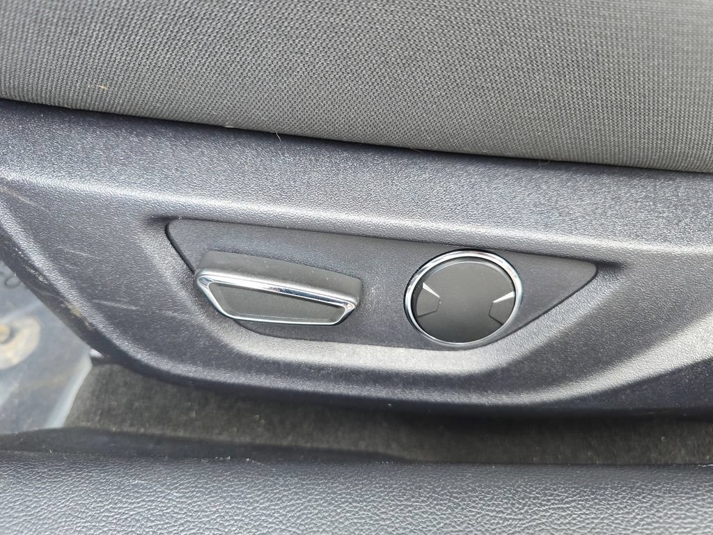 Used 2019 Ford Mustang Coupe w/ Equipment Group 101A RWD image 21