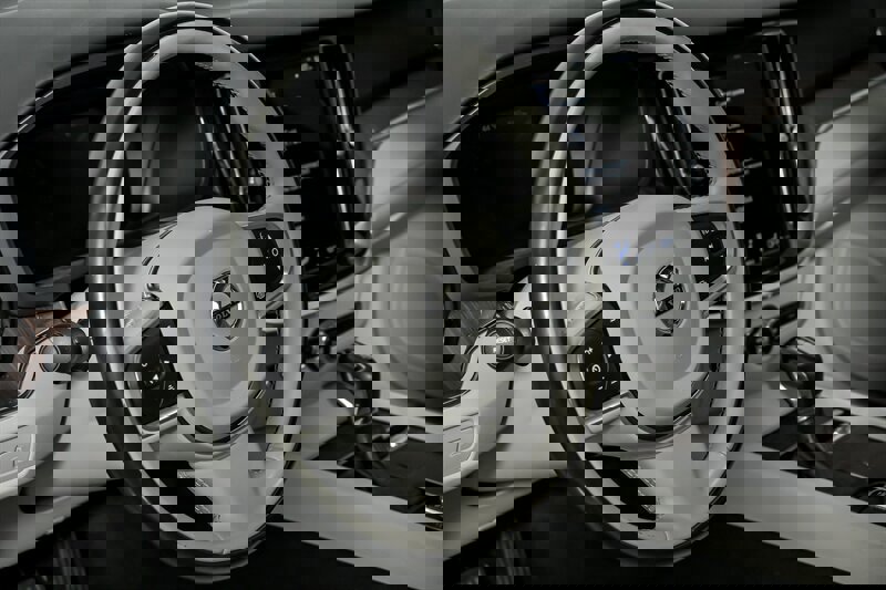 Used 2021 Volvo S60 T6 Momentum w/ Premium Package image 22