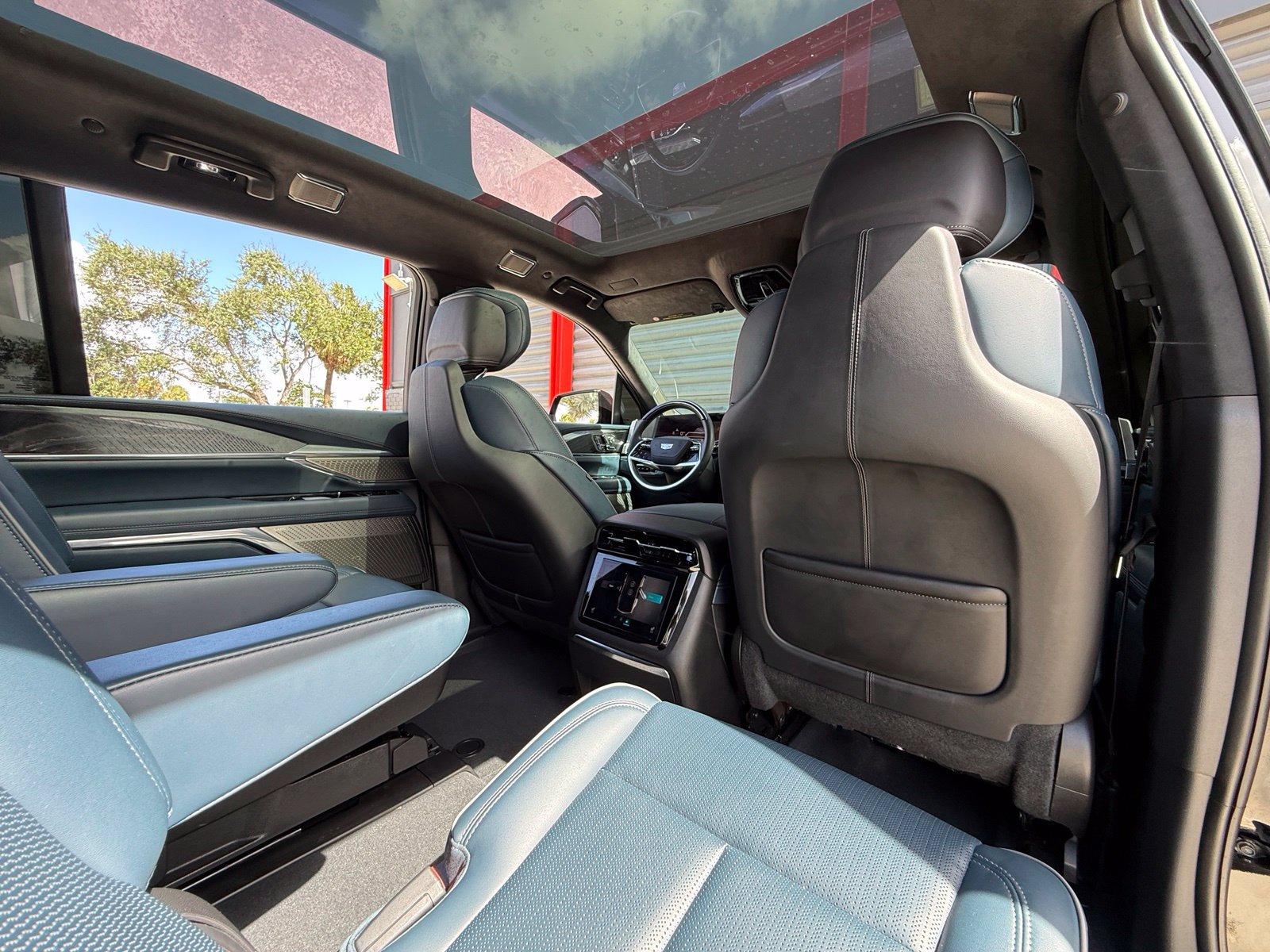 Used 2025 Cadillac Escalade IQ Sport 2 AWD/4WD image 36