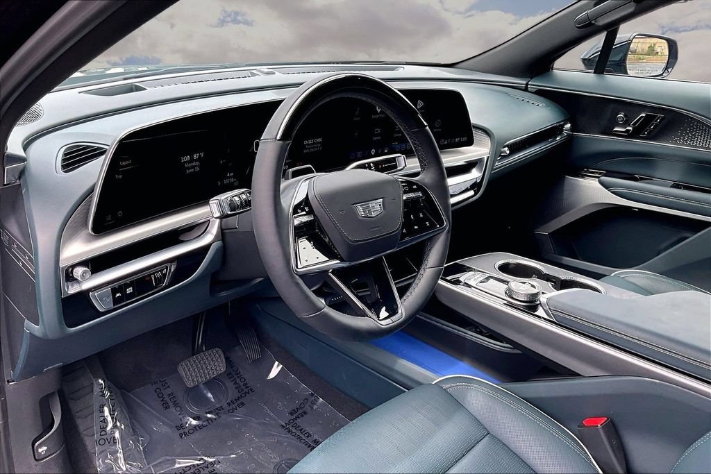 Used 2024 Cadillac Lyriq Luxury w/ Nappa Leather Package RWD image 17