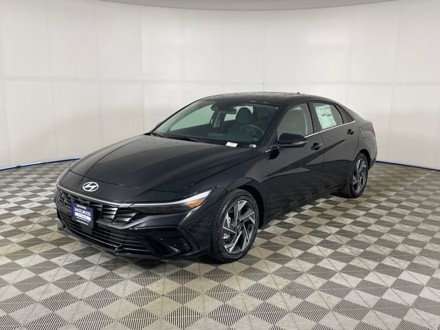 New 2026 Hyundai Elantra Limited FWD image 1
