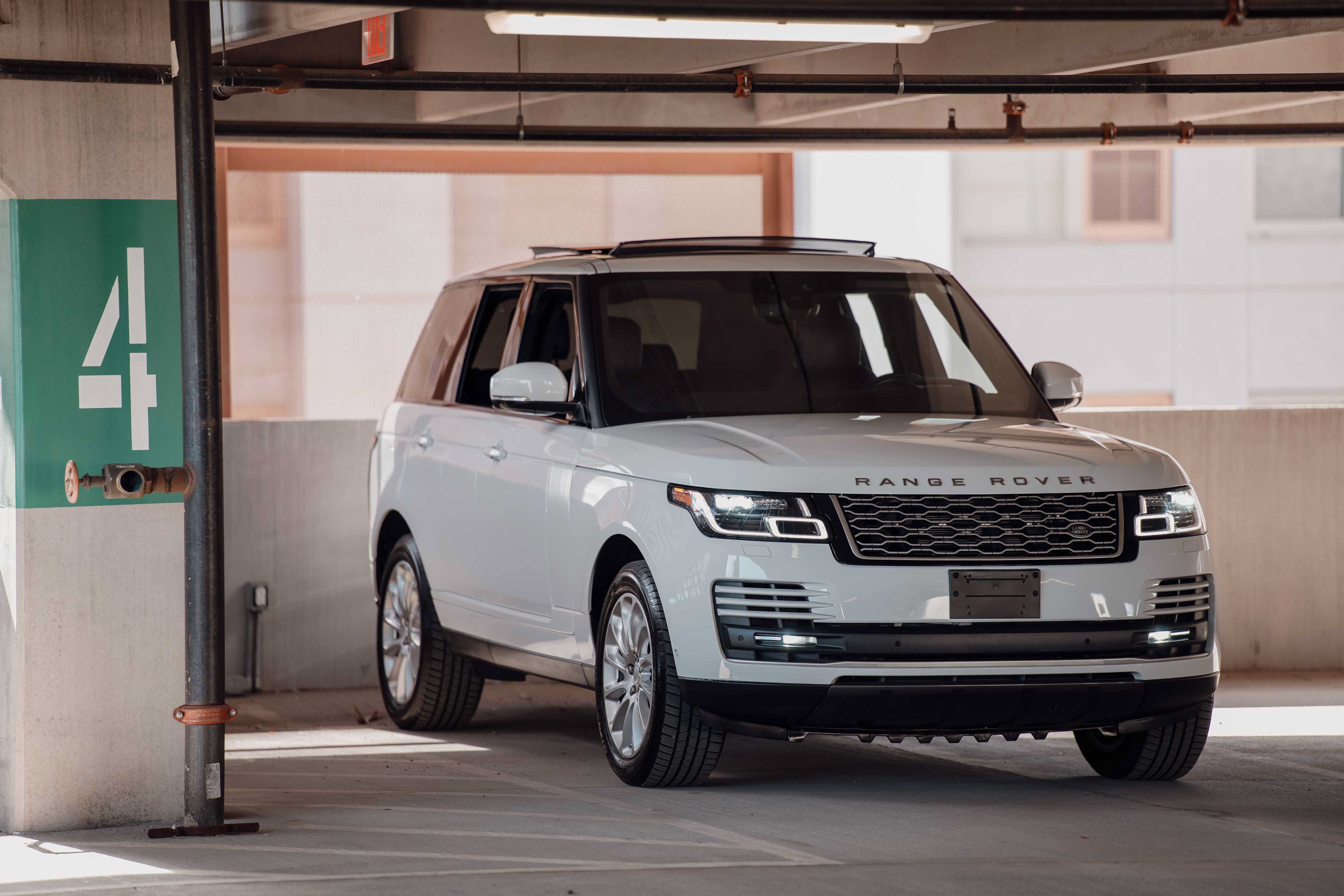 Used 2019 Land Rover Range Rover HSE AWD/4WD image 32