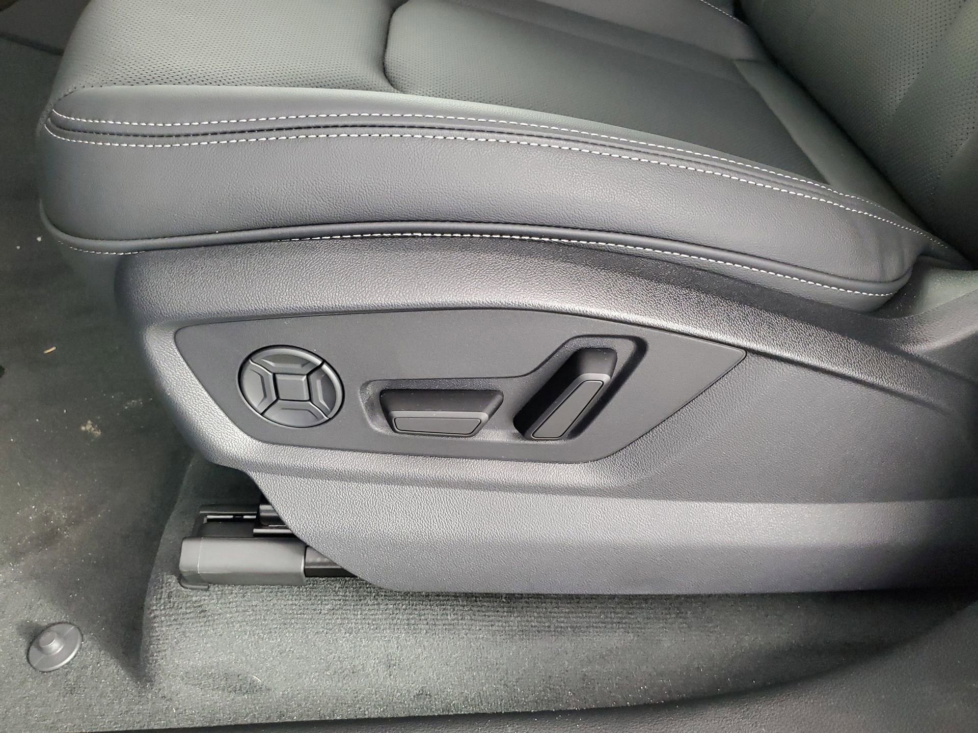 New 2026 Audi Q8 Premium Plus image 29