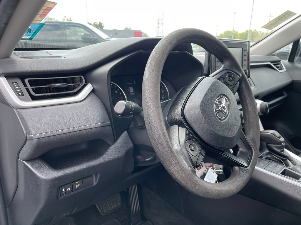 Used 2020 Toyota RAV4 LE w/ All Weather Liner Package AWD/4WD image 18