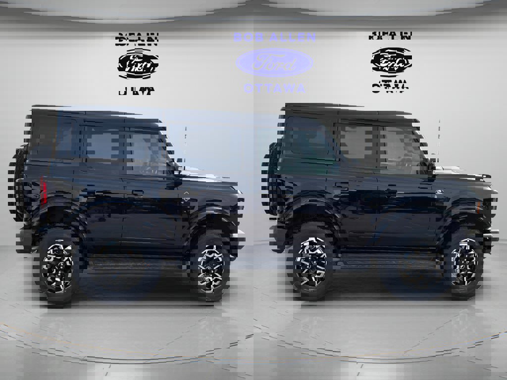 New 2025 Ford Bronco Outer Banks image 13