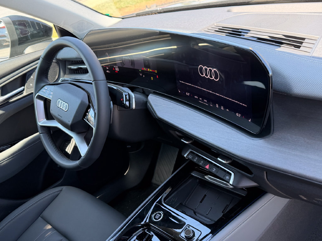 New 2026 Audi Q3 quattro 2.0T AWD/4WD image 7