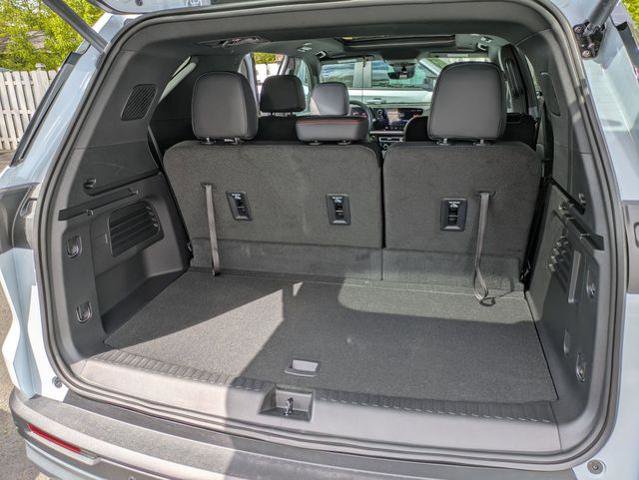 New 2026 Chevrolet Traverse Z71 w/ Driver Confidence Package AWD/4WD image 30