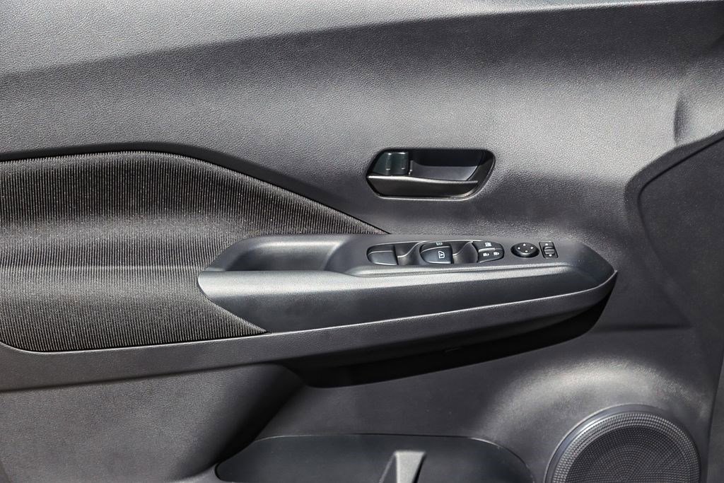New 2025 Nissan Kicks Play S w/ Interior Electronics Package FWD image 22