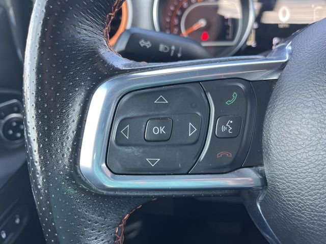 Used 2023 Jeep Gladiator Mojave w/ Cold Weather Group image 27