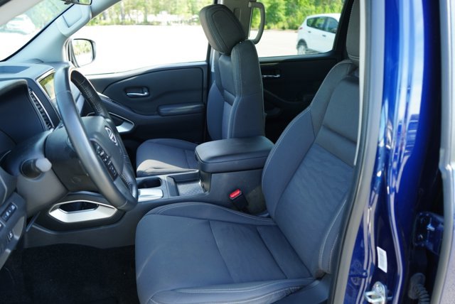 Used 2023 Nissan Frontier SV w/ SV Convenience Package AWD/4WD image 24