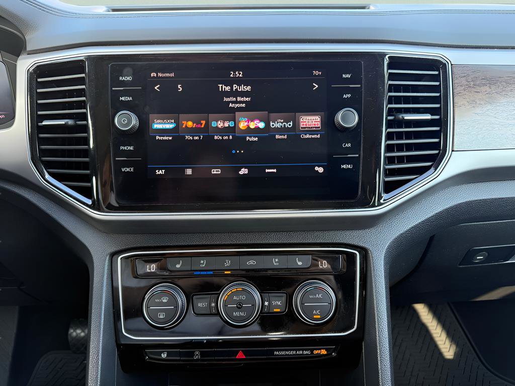 Used 2019 Volkswagen Atlas SEL Premium image 18