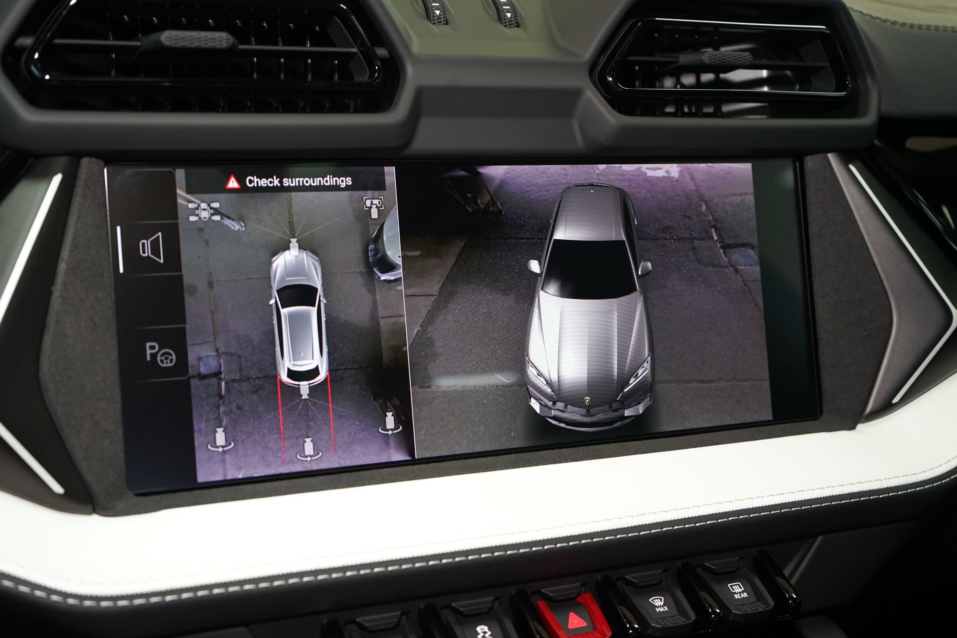 Used 2026 Lamborghini Urus SE image 18