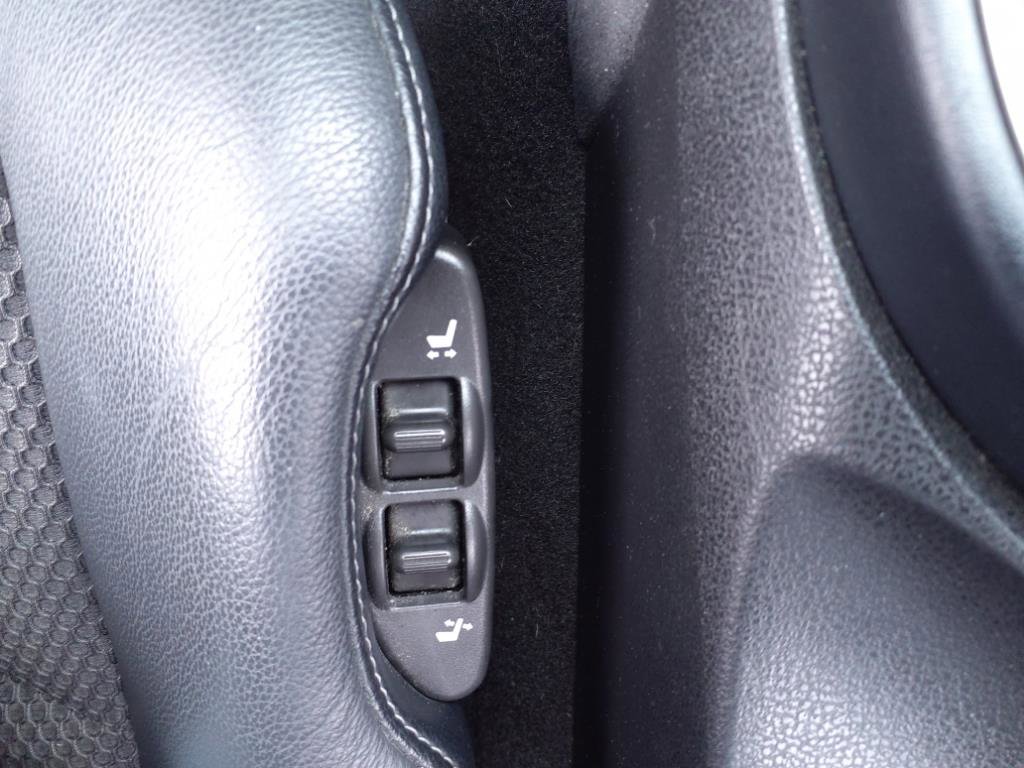 Used 2010 Nissan 370Z Touring image 23