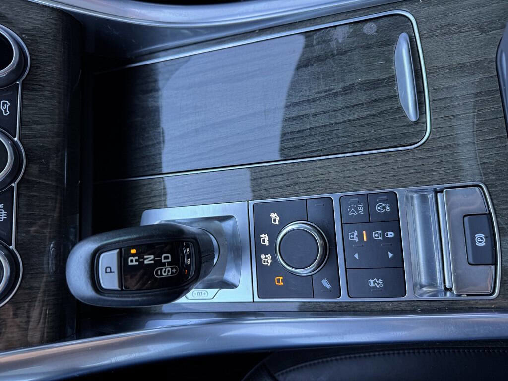 Used 2016 Land Rover Range Rover Sport HSE image 9