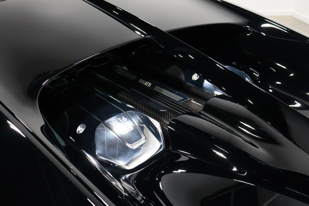 Used 2022 Bugatti Chiron Super Sport AWD/4WD image 48