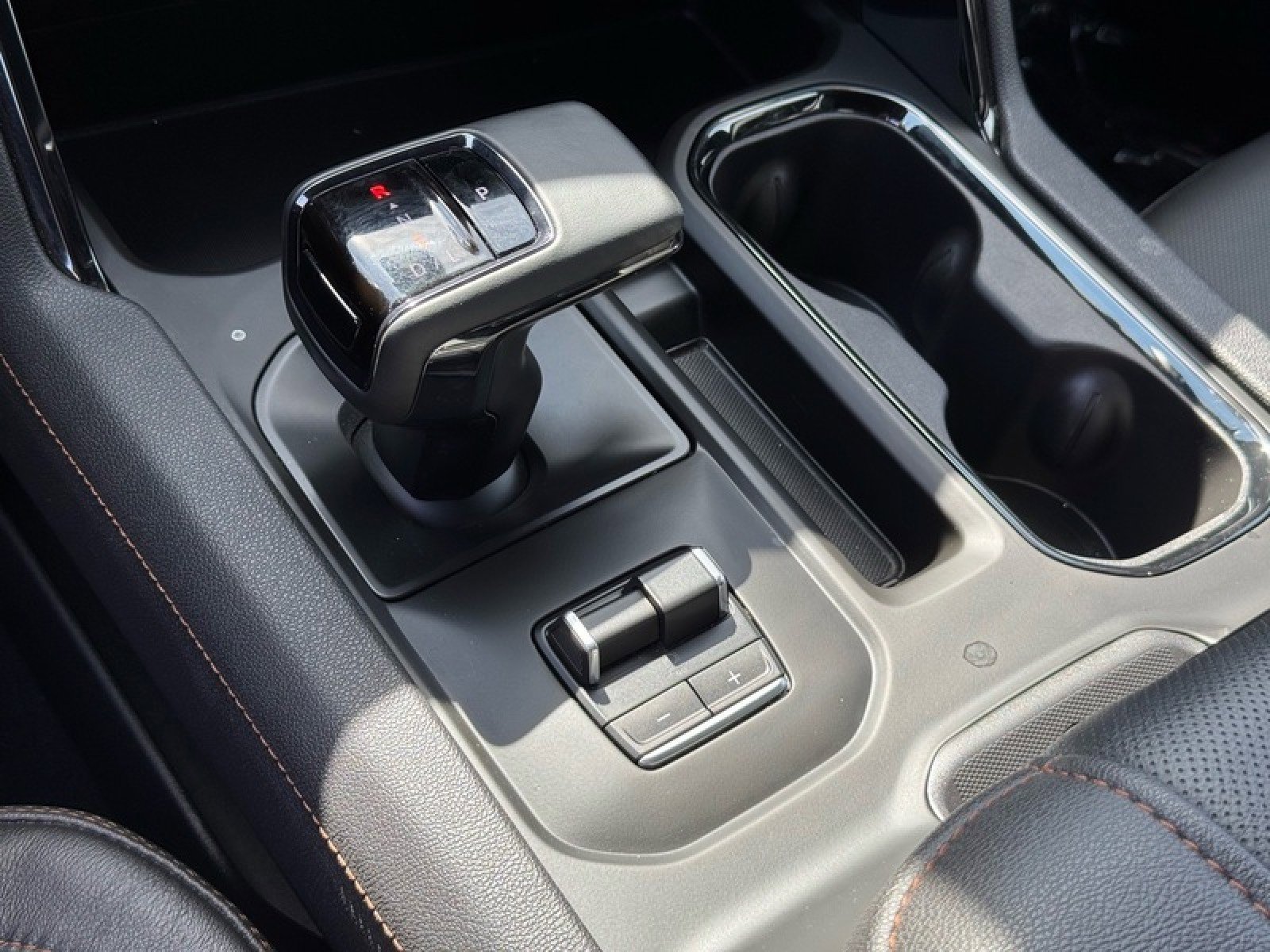 Used 2025 GMC Sierra 1500 AT4 AWD/4WD image 35