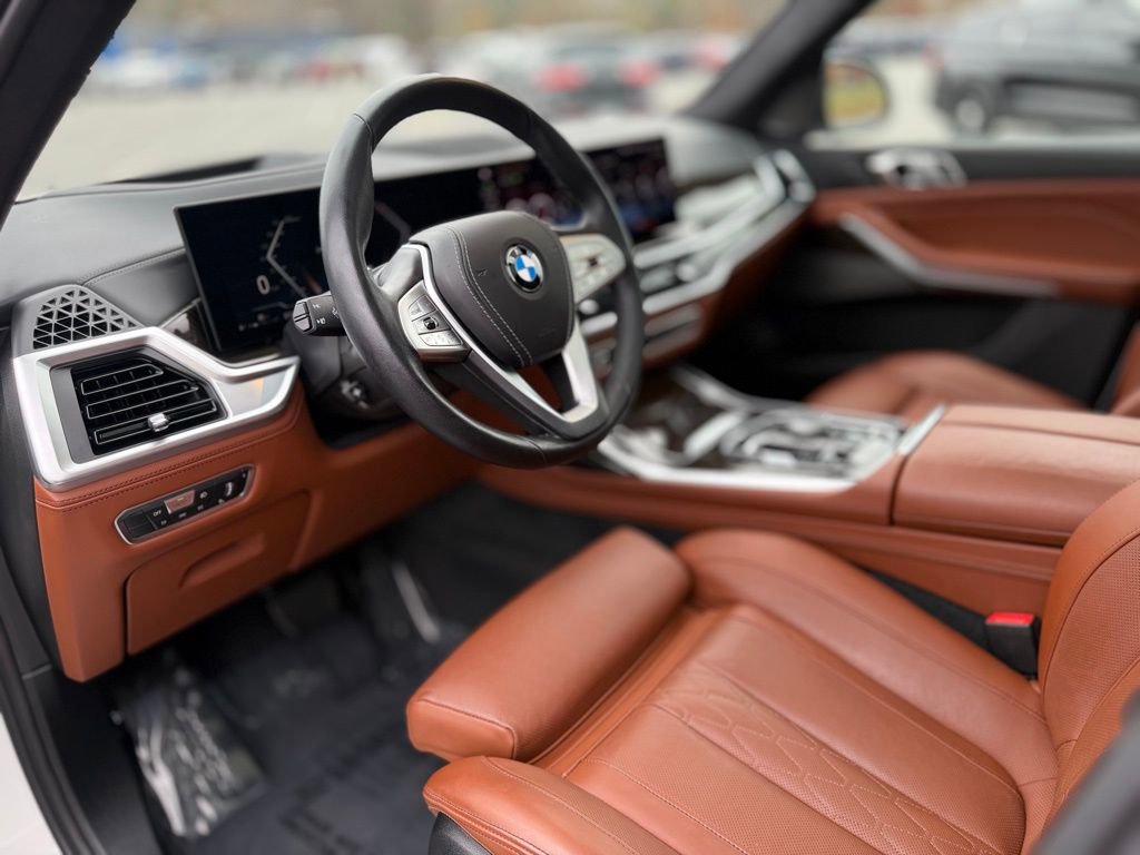 Certified 2023 BMW X7 xDrive40i w/ Premium Package image 14